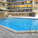 Atico Escaladei , Centrico Y Con Piscina