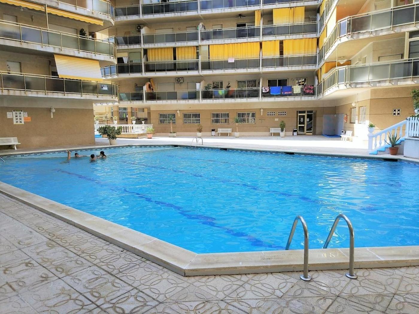 Atico Escaladei , Centrico Y Con Piscina Appartement *